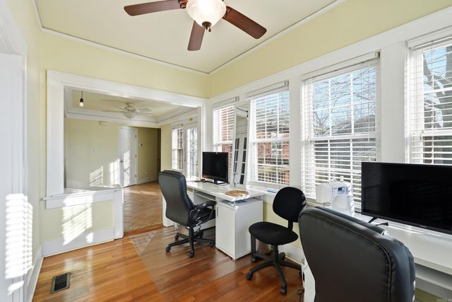 3221 W Markham Street, Little Rock, AR 72205