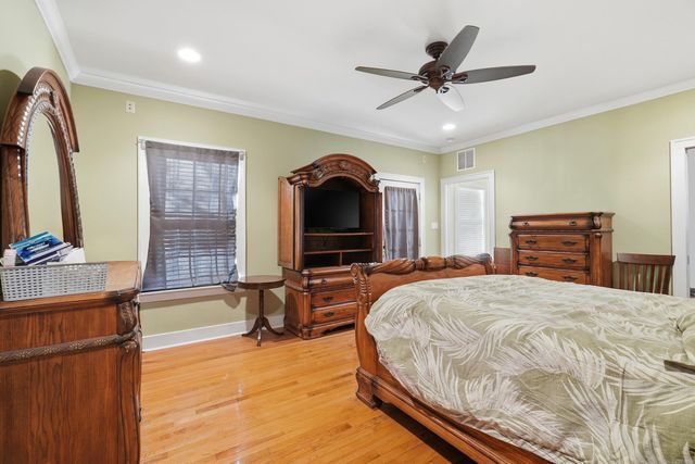 3221 W Markham Street, Little Rock, AR 72205