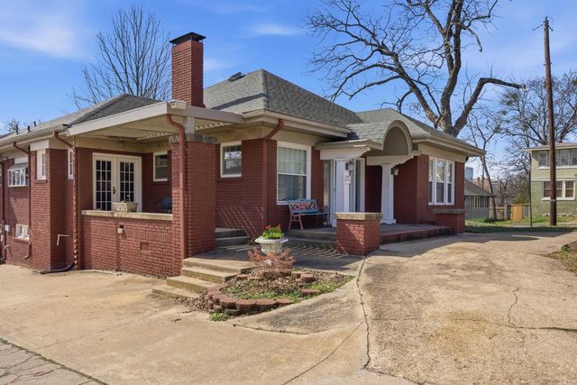 3221 W Markham Street, Little Rock, AR 72205