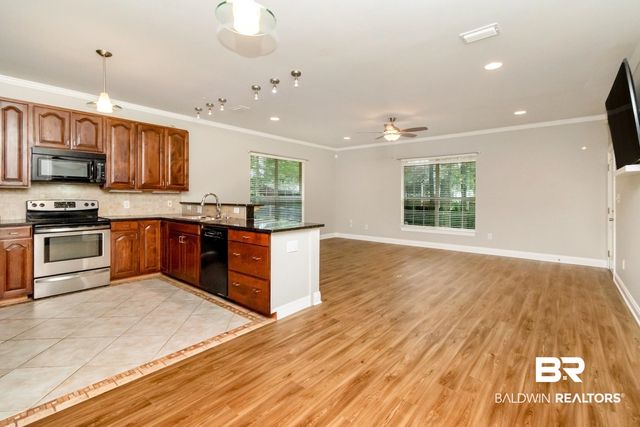 5913 Antoine Road, Mobile, AL 36693