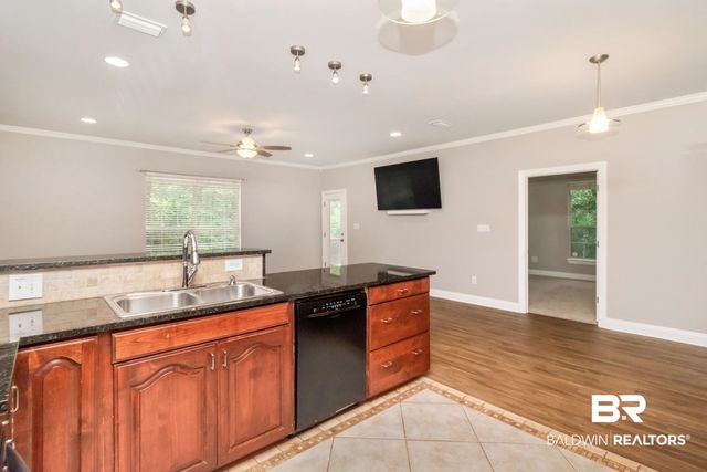 5913 Antoine Road, Mobile, AL 36693