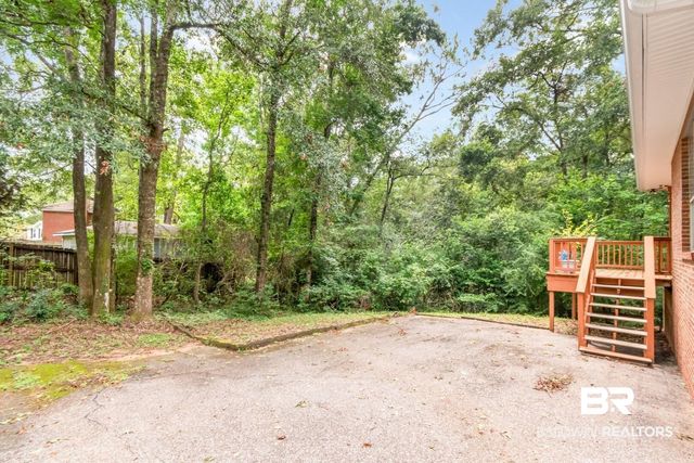 5913 Antoine Road, Mobile, AL 36693