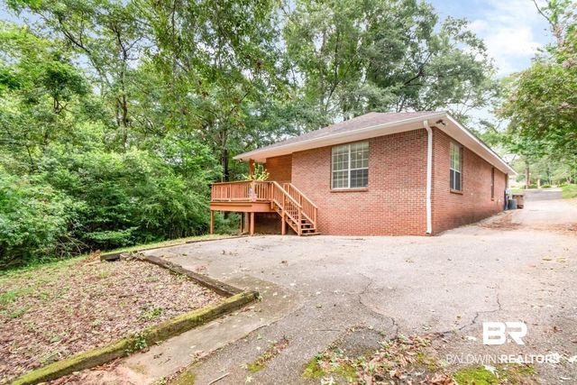 5913 Antoine Road, Mobile, AL 36693
