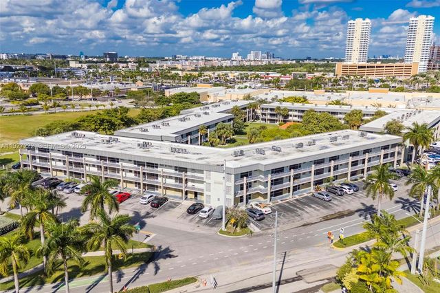 300 Layne Blvd 311, Hallandale Beach, FL 33009