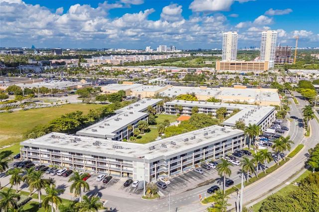300 Layne Blvd 311, Hallandale Beach, FL 33009
