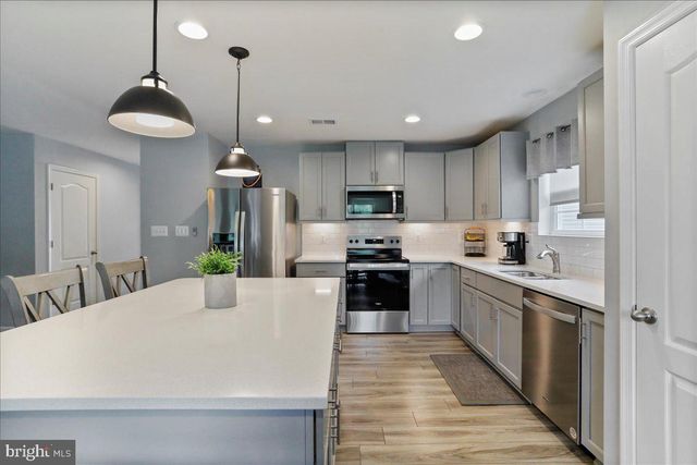 154 STAGER AVE, Falling Waters, WV 25419