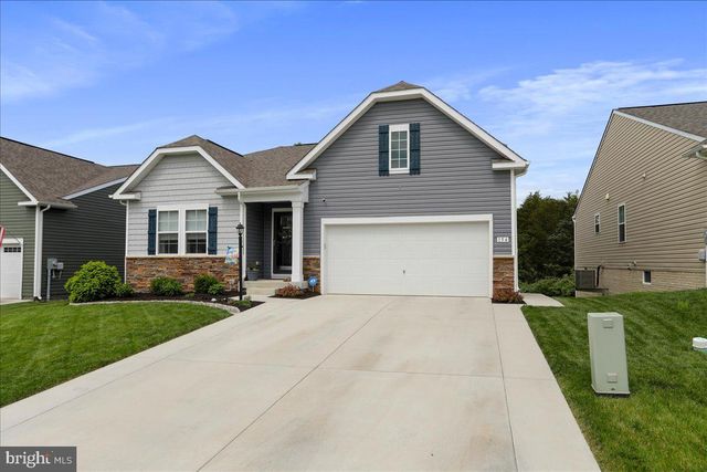 154 STAGER AVE, Falling Waters, WV 25419