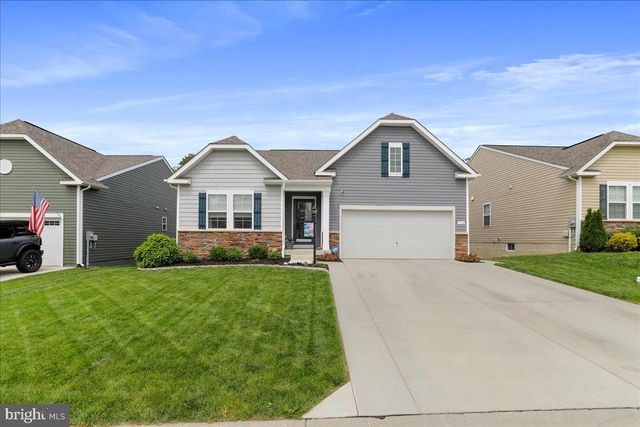 154 STAGER AVE, Falling Waters, WV 25419