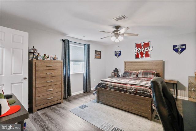 154 STAGER AVE, Falling Waters, WV 25419