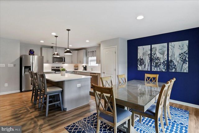 154 STAGER AVE, Falling Waters, WV 25419