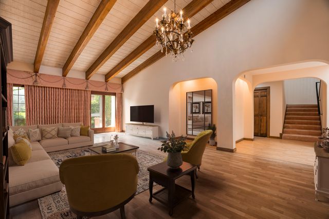 1509 Plaza Encantada NW, Albuquerque, NM 87107