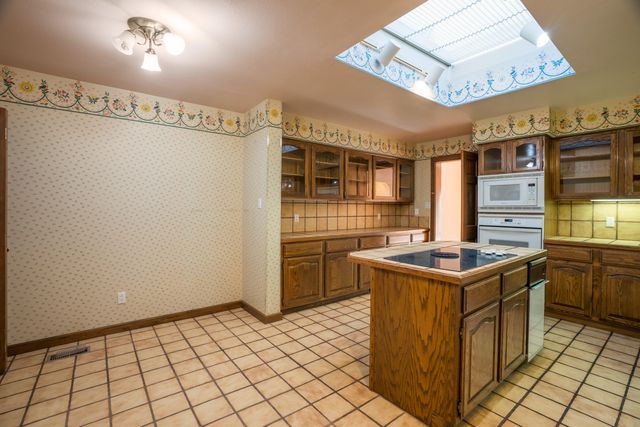 1509 Plaza Encantada NW, Albuquerque, NM 87107