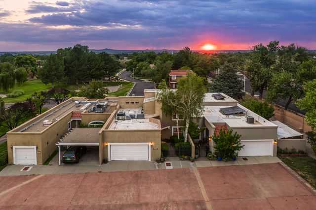 1509 Plaza Encantada NW, Albuquerque, NM 87107