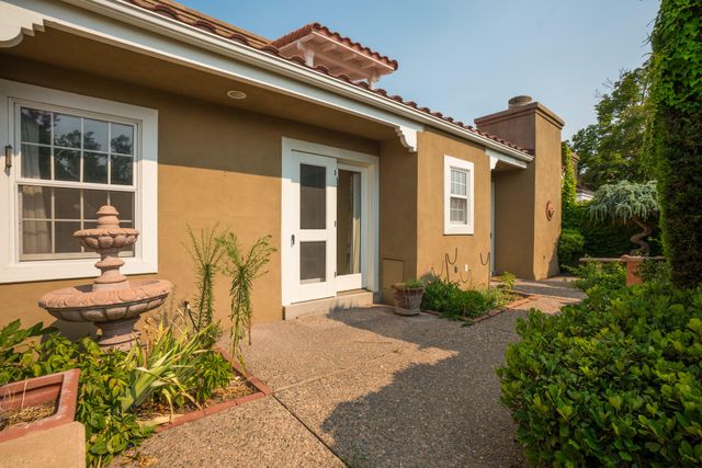 1509 Plaza Encantada NW, Albuquerque, NM 87107