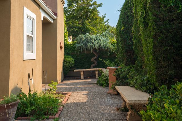 1509 Plaza Encantada NW, Albuquerque, NM 87107