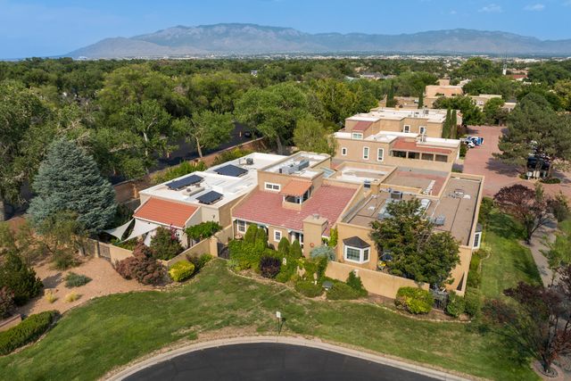 1509 Plaza Encantada NW, Albuquerque, NM 87107