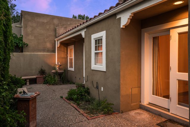 1509 Plaza Encantada NW, Albuquerque, NM 87107