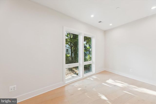 1910 BENNING RD NE #2, Washington, DC 20002