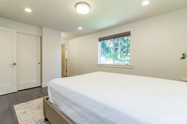 6109 50 St Court W, University Place, WA 98467