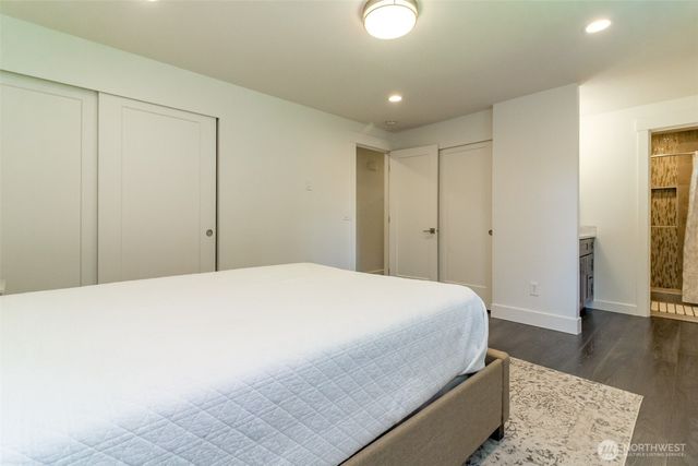 6109 50 St Court W, University Place, WA 98467