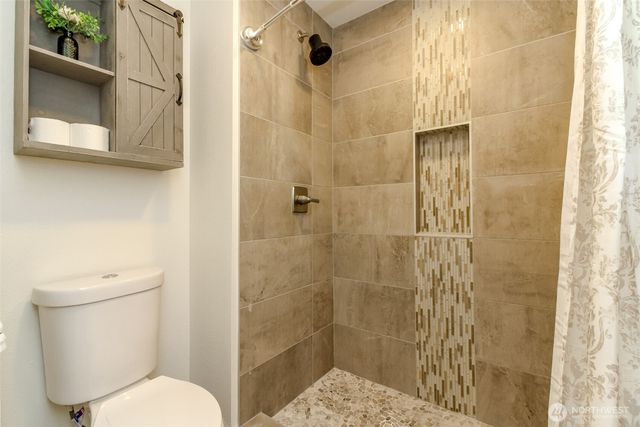 6109 50 St Court W, University Place, WA 98467