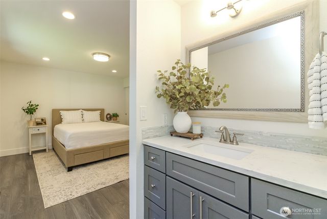 6109 50 St Court W, University Place, WA 98467