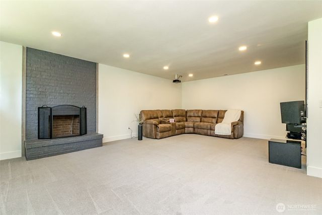 6109 50 St Court W, University Place, WA 98467
