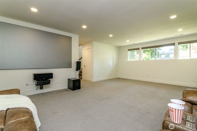 6109 50 St Court W, University Place, WA 98467