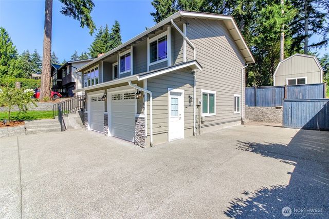 6109 50 St Court W, University Place, WA 98467
