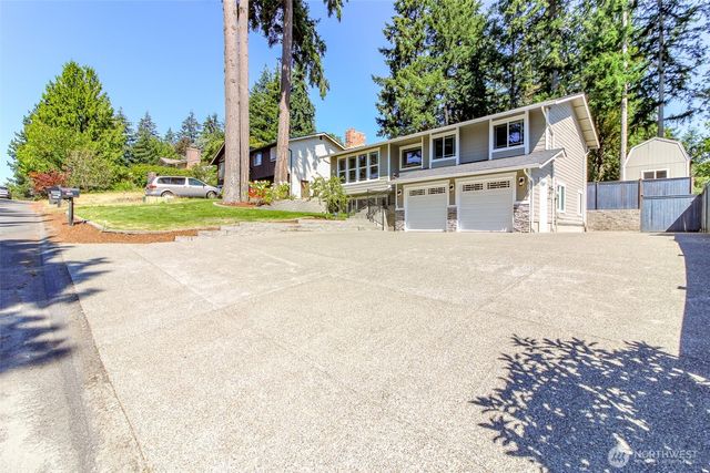 6109 50 St Court W, University Place, WA 98467