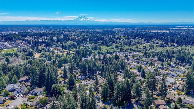 6109 50 St Court W, University Place, WA 98467