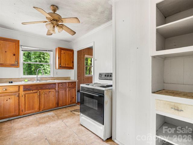 1669 Fisher Creek Road, Sylva, NC 28779