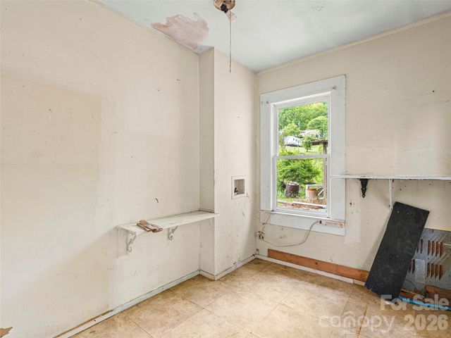 1669 Fisher Creek Road, Sylva, NC 28779