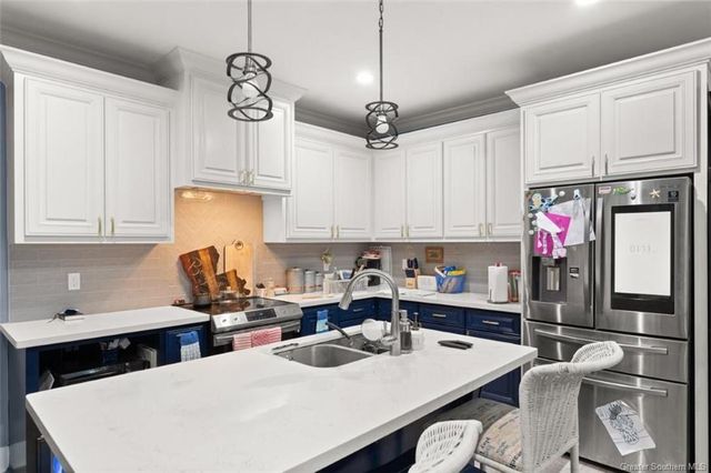 7696 Nine Oaks Drive, Lake Charles, LA 70607