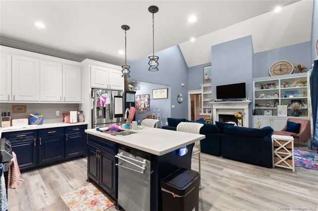 7696 Nine Oaks Drive, Lake Charles, LA 70607