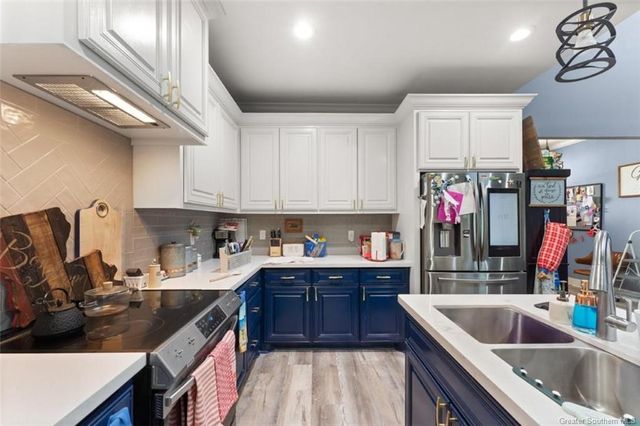 7696 Nine Oaks Drive, Lake Charles, LA 70607