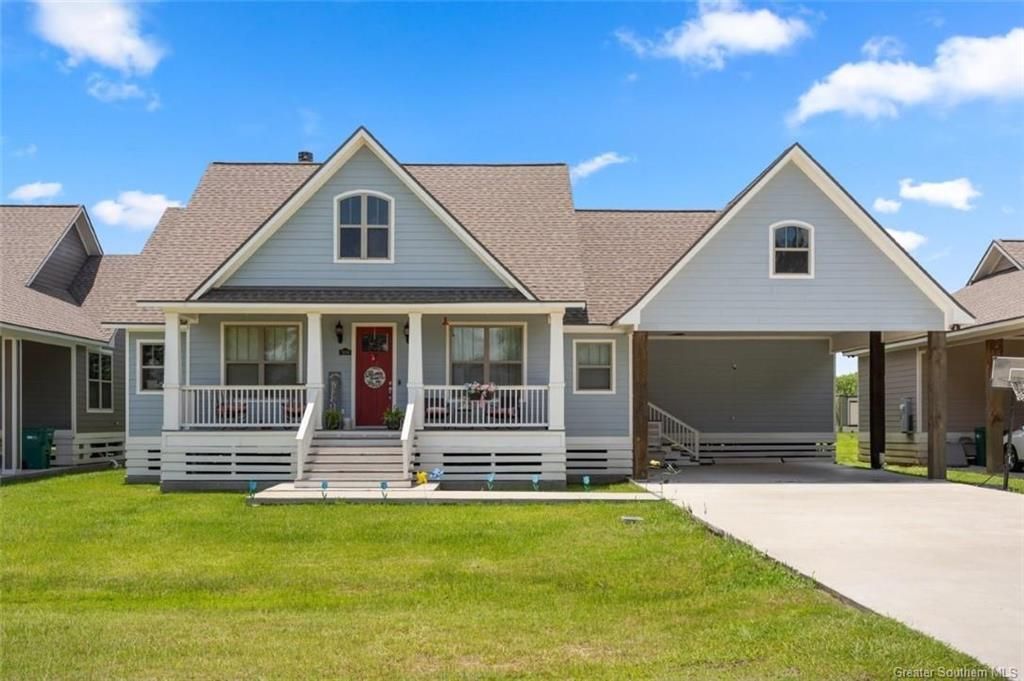 7696 Nine Oaks Drive, Lake Charles, LA 70607