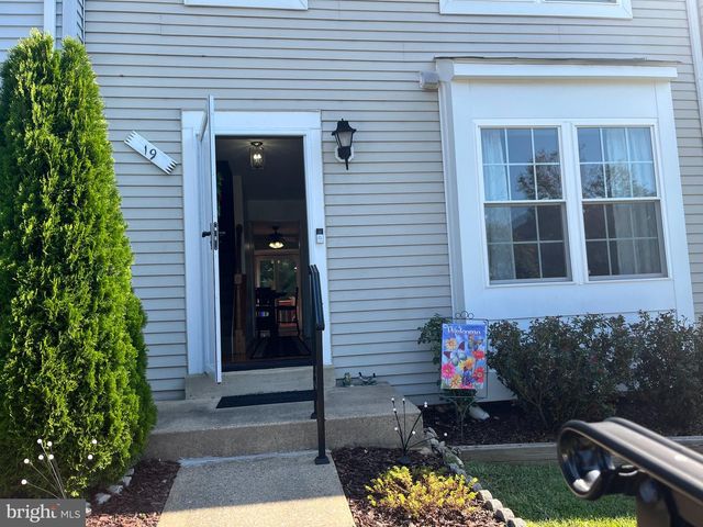 19 APPLEGRATH CT, Germantown, MD 20876