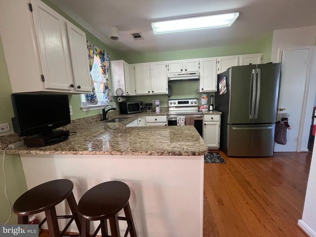 19 APPLEGRATH CT, Germantown, MD 20876
