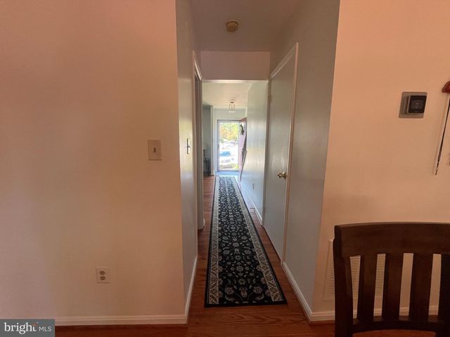 19 APPLEGRATH CT, Germantown, MD 20876