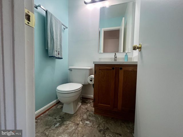 19 APPLEGRATH CT, Germantown, MD 20876