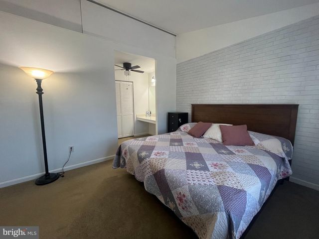 19 APPLEGRATH CT, Germantown, MD 20876