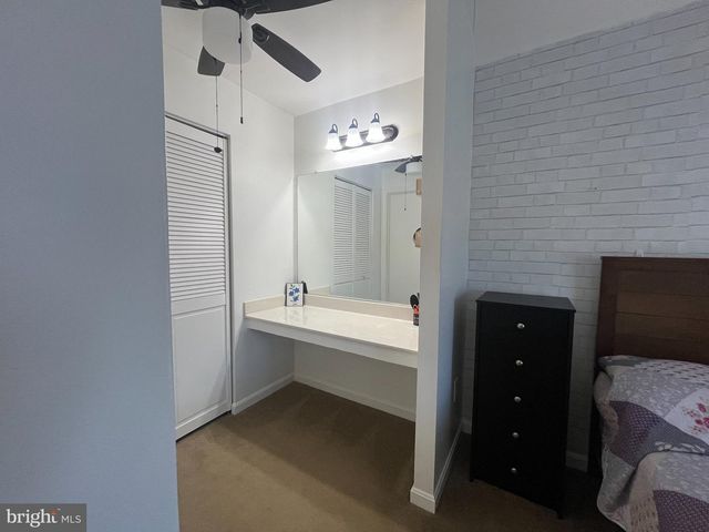 19 APPLEGRATH CT, Germantown, MD 20876
