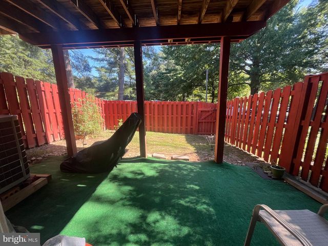 19 APPLEGRATH CT, Germantown, MD 20876