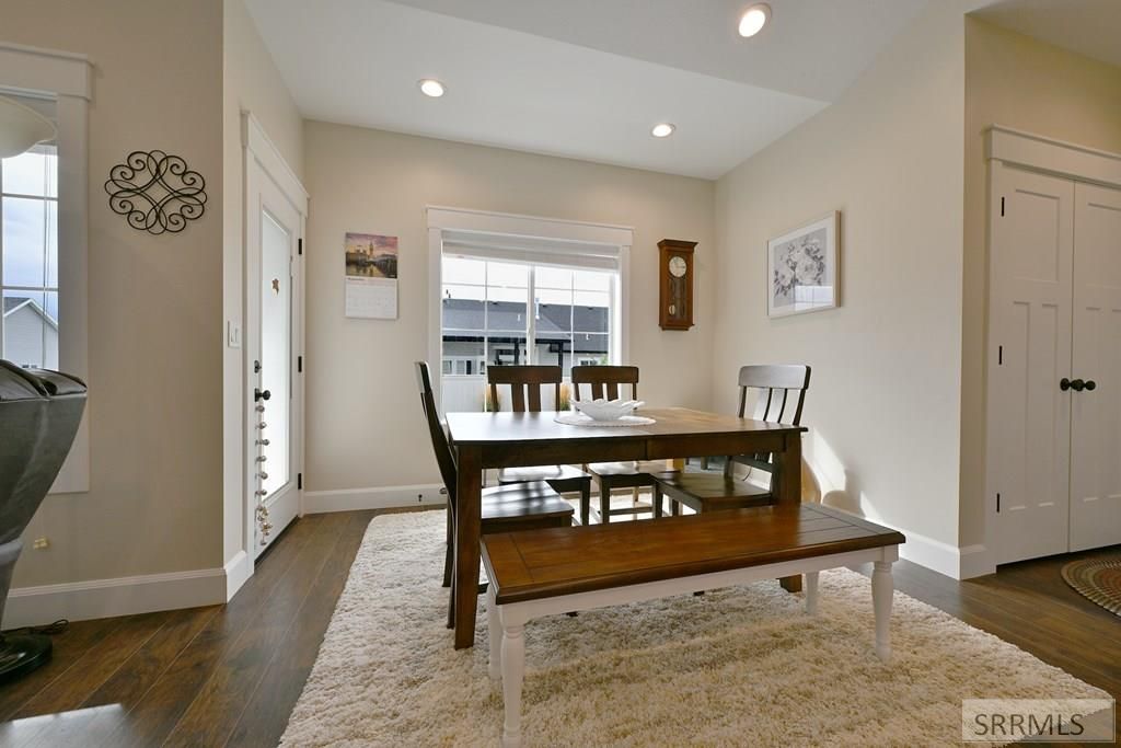 Image 7 of property listing at 4922 Torcello Drive, Ammon, ID 83406