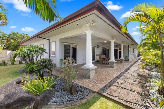 910 Hunakai Street, Honolulu, HI 96816