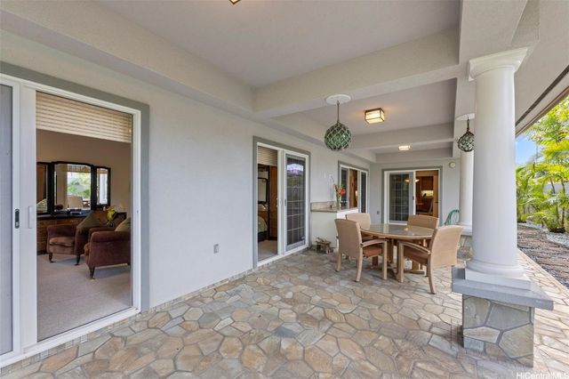 910 Hunakai Street, Honolulu, HI 96816