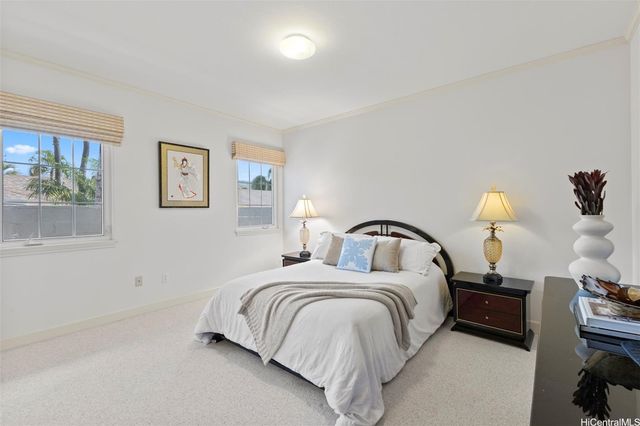 910 Hunakai Street, Honolulu, HI 96816