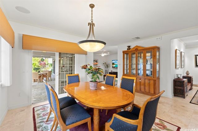 910 Hunakai Street, Honolulu, HI 96816