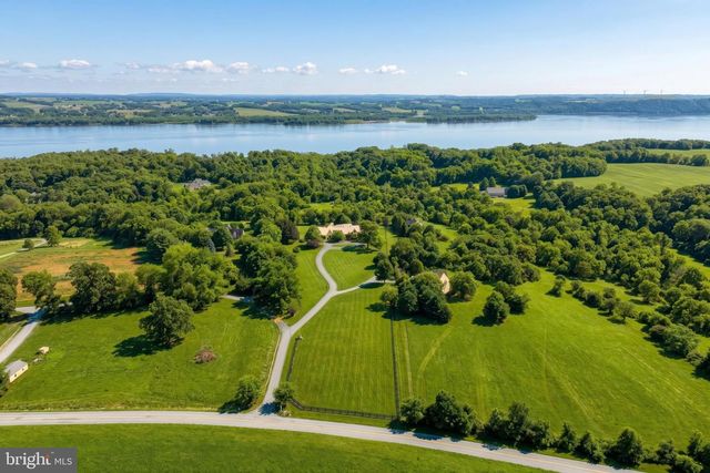 1270 KLINES RUN RD, Wrightsville, PA 17368